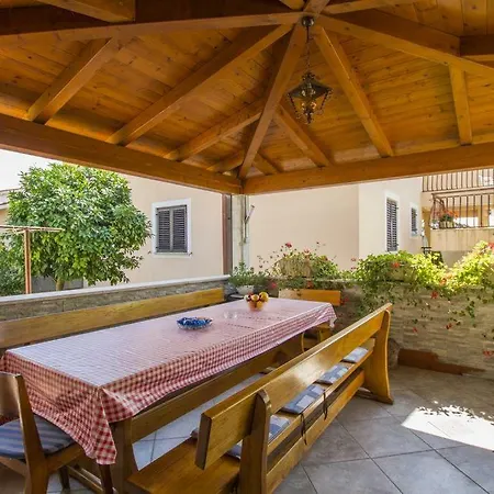 Artapart D Apartman Rabac